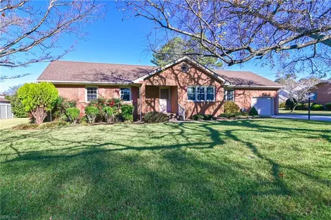 5144 Bellamy Manor Dr, Virginia Beach, VA 23464