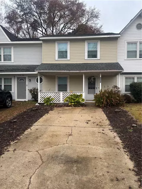 1940 Woodgate Arch Arch, Chesapeake, VA 23320