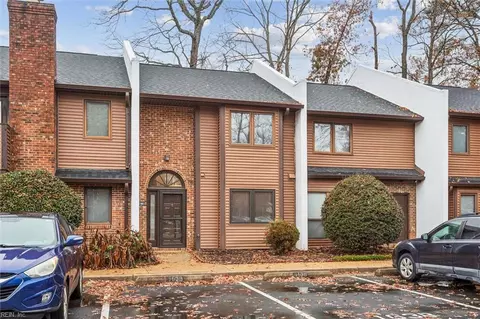 163 Windsor Castle Dr #B, Newport News, VA 23608