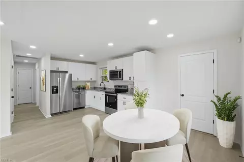 607 Warfield Dr, Portsmouth, VA 23701