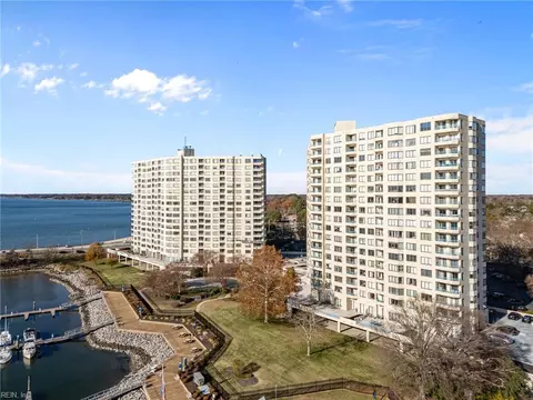 7501 River Rd #15A, Newport News, VA 23607