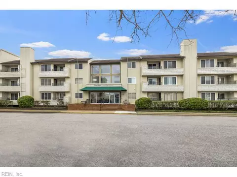 304 28th St #201, Virginia Beach, VA 23451