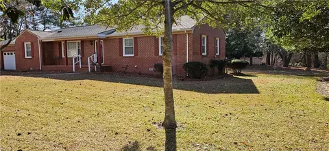 381 Etheridge Rd, Chesapeake, VA 23322