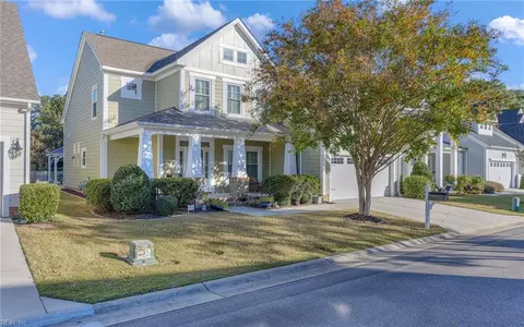 5580 Memorial Dr, Virginia Beach, VA 23455