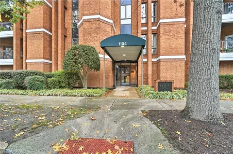 1104 Botetourt Gdns #A-6, Norfolk, VA 23507