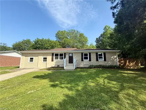 3217 Bangor Dr, Chesapeake, VA 23321