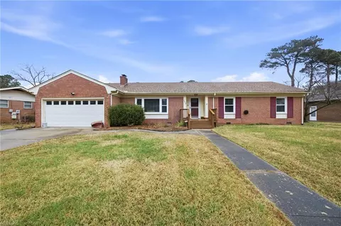 5008 Leslie Dr, Portsmouth, VA 23703