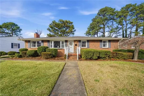 516 Woodview Ave, Norfolk, VA 23505