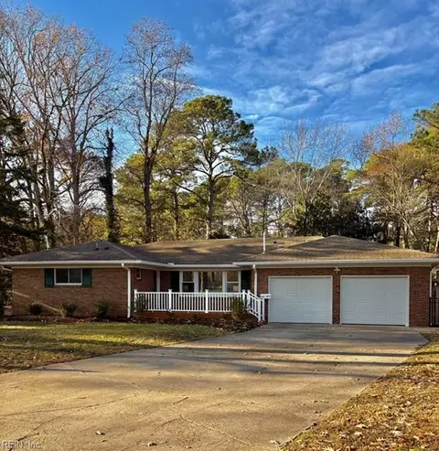 2385 S Wolfsnare Dr, Virginia Beach, VA 23454