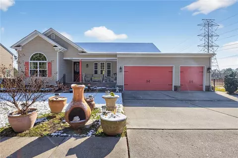 3973 Grand Isle Dr, Chesapeake, VA 23323