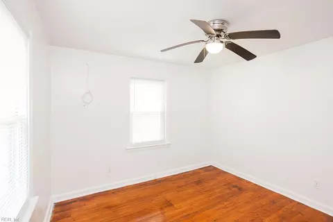 Bedroom - 593 Thole St, Norfolk, VA 23505 photo 11 of 15