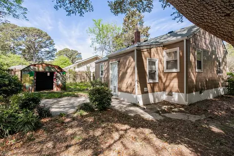 Exterior - 593 Thole St, Norfolk, VA 23505 photo 11 of 12