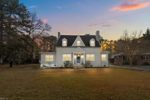 1121 Clay St, Franklin, VA 23851