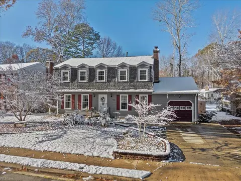 23 Long Bridge Rd, Hampton, VA 23669