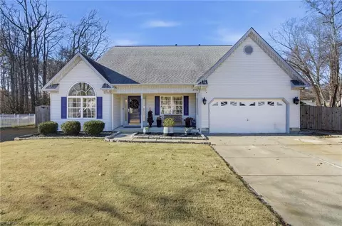 2956 Chestwood Bnd, Virginia Beach, VA 23453