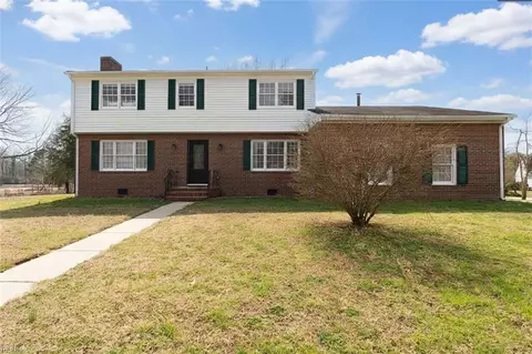 109 Beecham Dr, Yorktown, VA 23692
