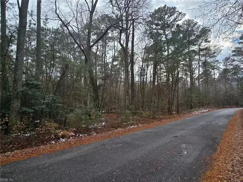 5 1ac Fox Mill Ct, Gloucester, VA 23061