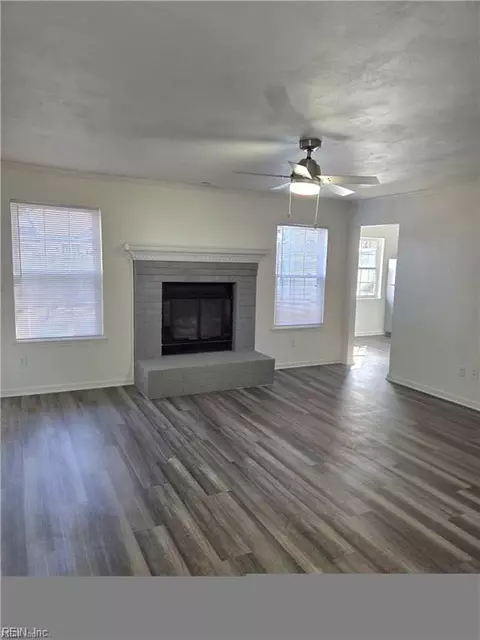 1504 Heathrow Dr, Virginia Beach, VA 23464