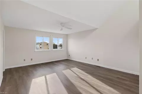 Living - 214 N First St, Hampton, VA 23664 photo 7 of 8