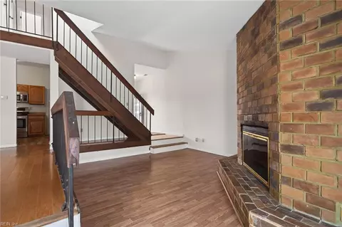 Living - 214 N First St, Hampton, VA 23664 photo 3 of 8