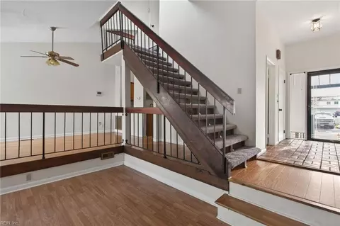 Entry Way - 214 N First St, Hampton, VA 23664 photo 2 of 3