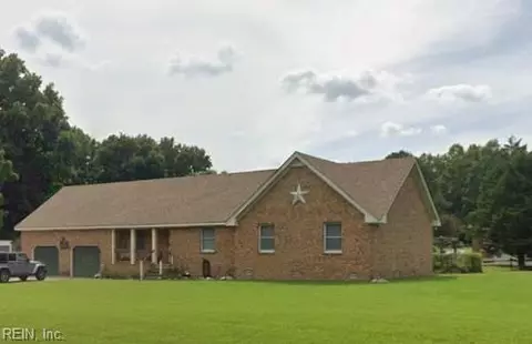 104 Chrisfield Cir, Smithfield, VA 23430
