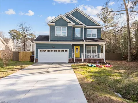 1957 Rockwood Dr, Chesapeake, VA 23323