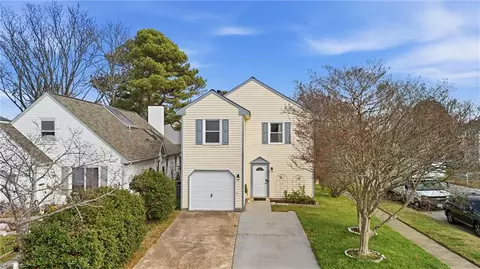 4248 Lindberg Pl, Virginia Beach, VA 23453