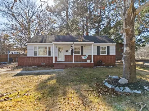605 Cherokee Rd, Portsmouth, VA 23701
