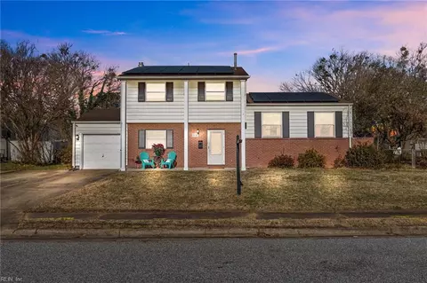 39 Banister Dr, Hampton, VA 23666