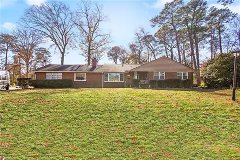 4641 Curtiss Dr, Virginia Beach, VA 23455
