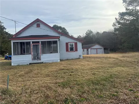 14274 Burwells Bay Rd, Smithfield, VA 23430