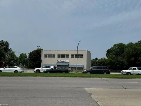 701 Tidewater Dr, Norfolk, VA 23504