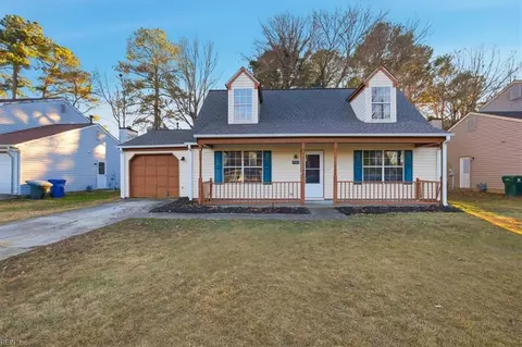 705 Stacis Ln, Newport News, VA 23608