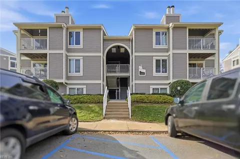 1009 Autumn Woods Ln #107, Virginia Beach, VA 23454