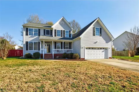 509 Fair Oak Dr, Chesapeake, VA 23322