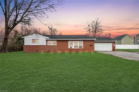 732 Finck Ln, Chesapeake, VA 23320