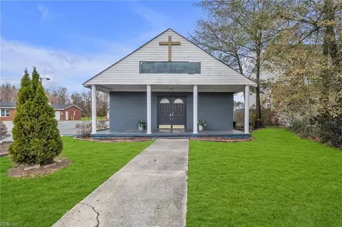 730 Finck Ln, Chesapeake, VA 23320