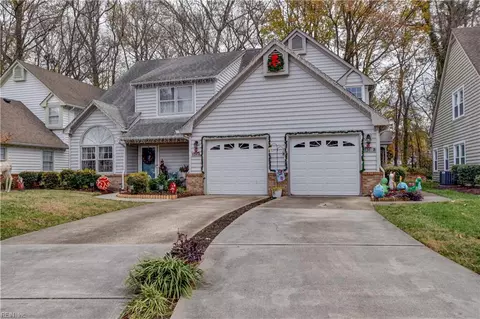 934 Shoal Creek Trl #B, Chesapeake, VA 23320