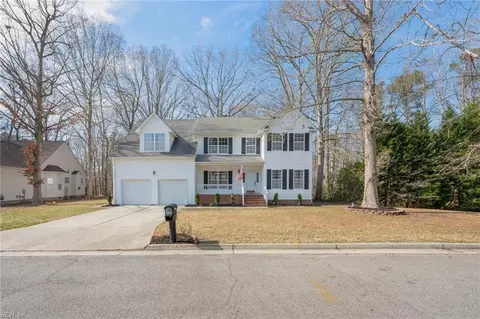 3720 Finish Line Arch Arch, Suffolk, VA 23435