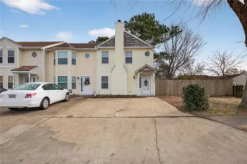 3143 Glastonbury Dr, Virginia Beach, VA 23453