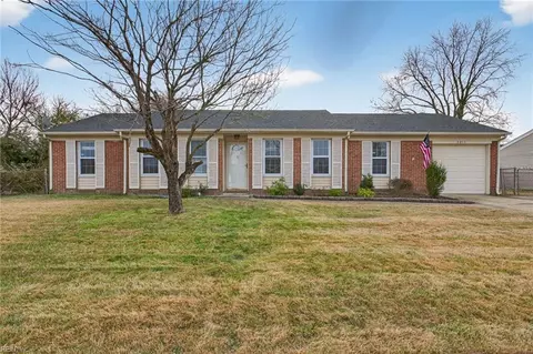 3017 Guenevere Dr, Chesapeake, VA 23323