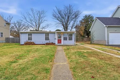 2913 Berkley Ave, Chesapeake, VA 23325