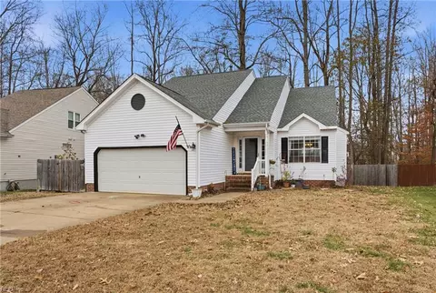 3714 Bridlepath Ln, Suffolk, VA 23435