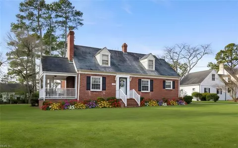 421 Laurel St, Emporia, VA 23847