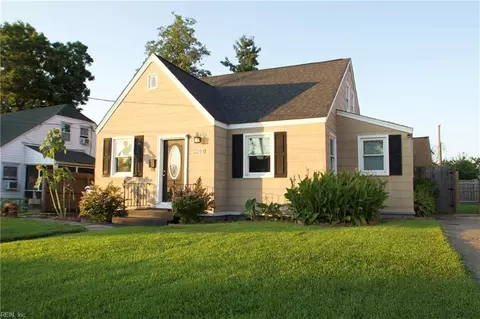 2204 Willow Wood Dr, Norfolk, VA 23509