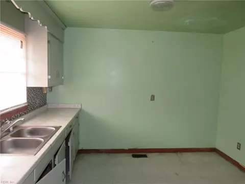 Other - 10 W Walker Rd, Hampton, VA 23666 photo 1 of 3
