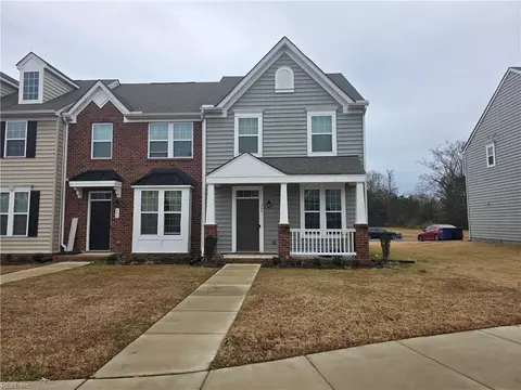 245 Goldenstar Ln, Portsmouth, VA 23701