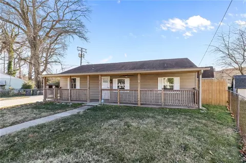 1530 Morgan Dr, Hampton, VA 23663