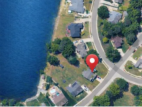 2099 Mill Lake Rd, Suffolk, VA 23434